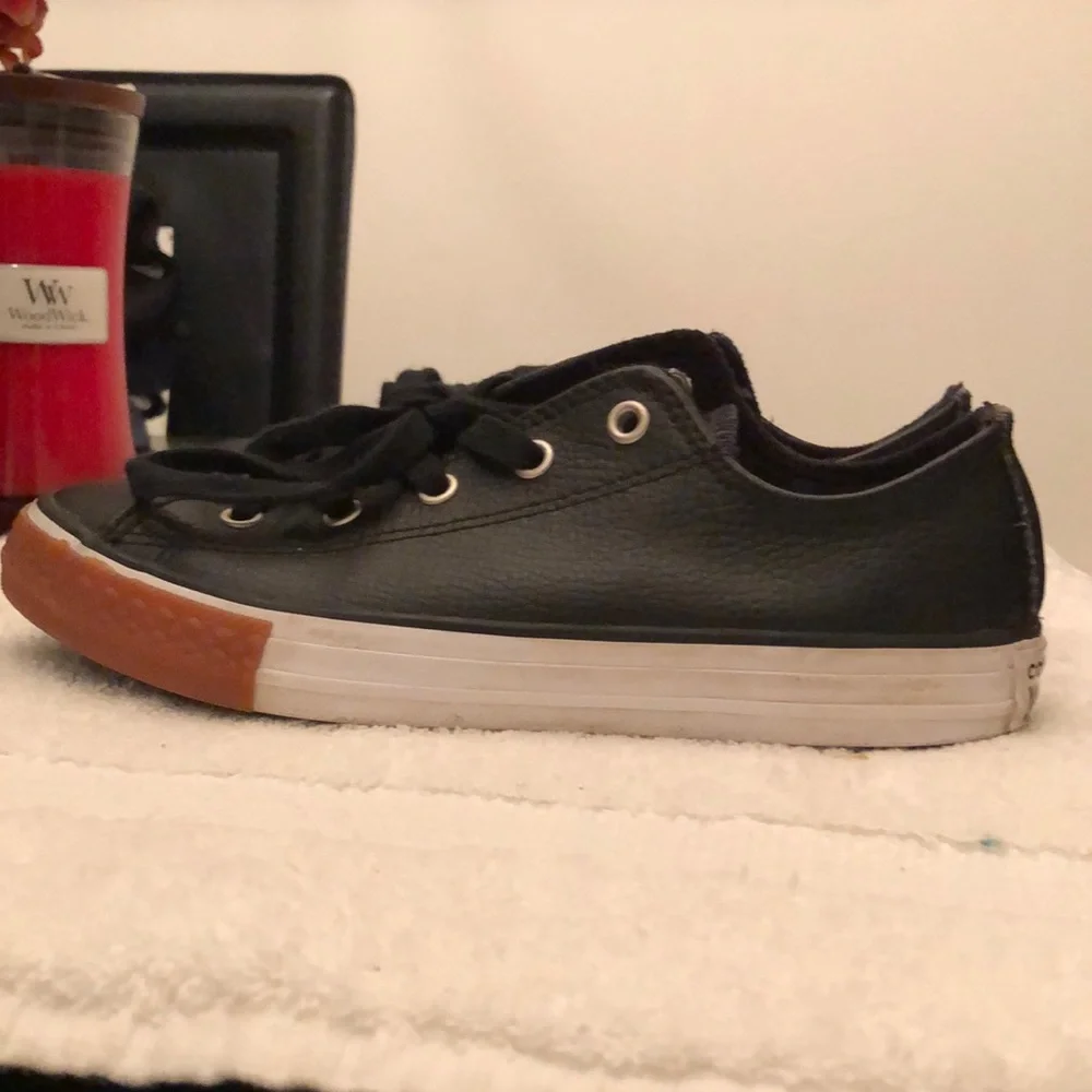 CONVERSE ALL STAR LEATHER SNEAKERS KIDS-BOYS-SIZE 3